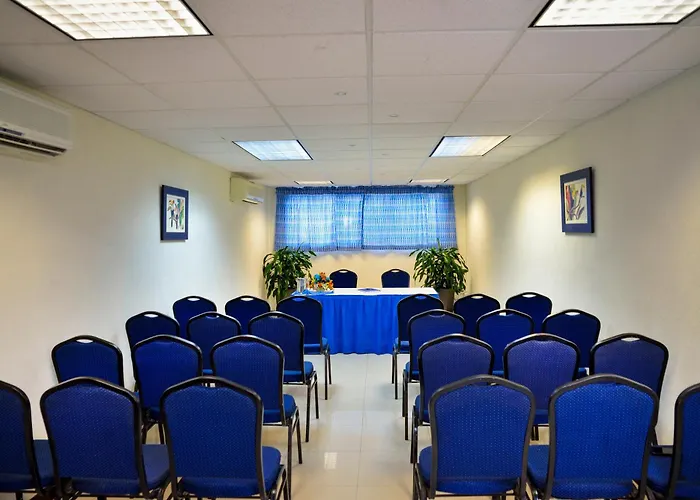Dover Beach Hotel
